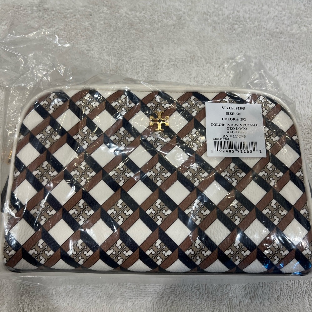 Tory Burch leather makeup bag. New with tags.